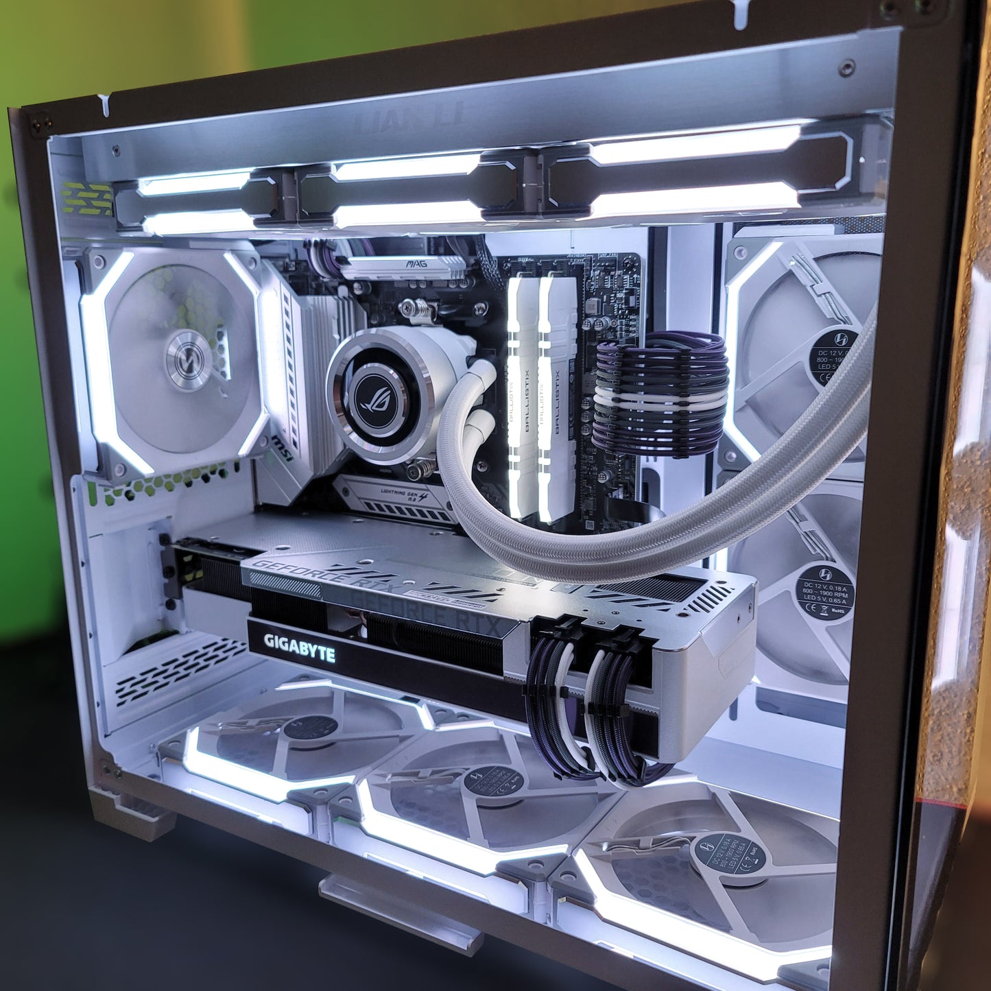 SNOW WHITE DREAM PC PREMIUM